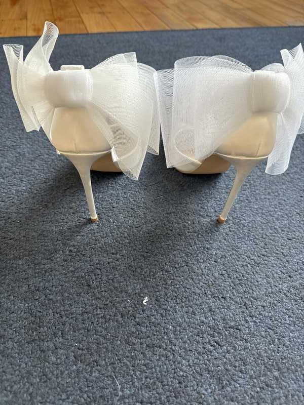 VALENTEEN WHITE SATIN - SM REBOOTED sold by Steve Madden product image thumbnail 4