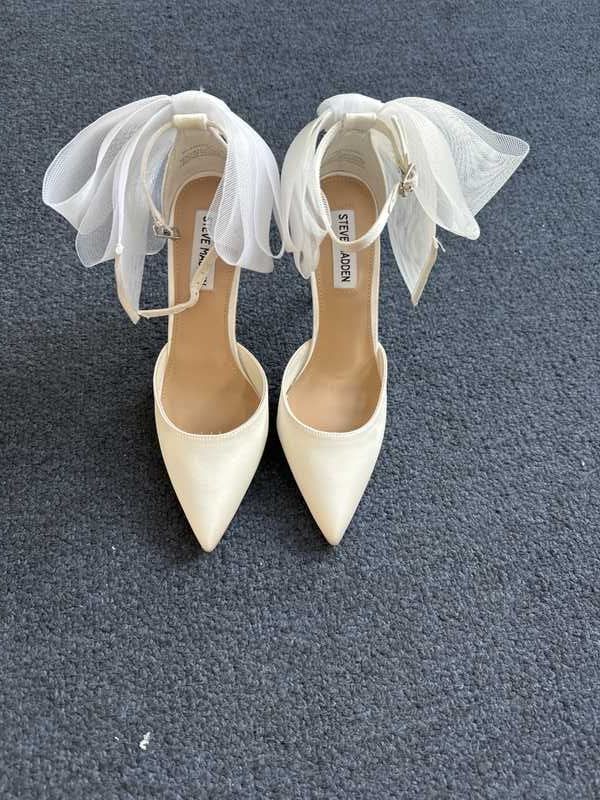 VALENTEEN WHITE SATIN - SM REBOOTED sold by Steve Madden product image thumbnail 2