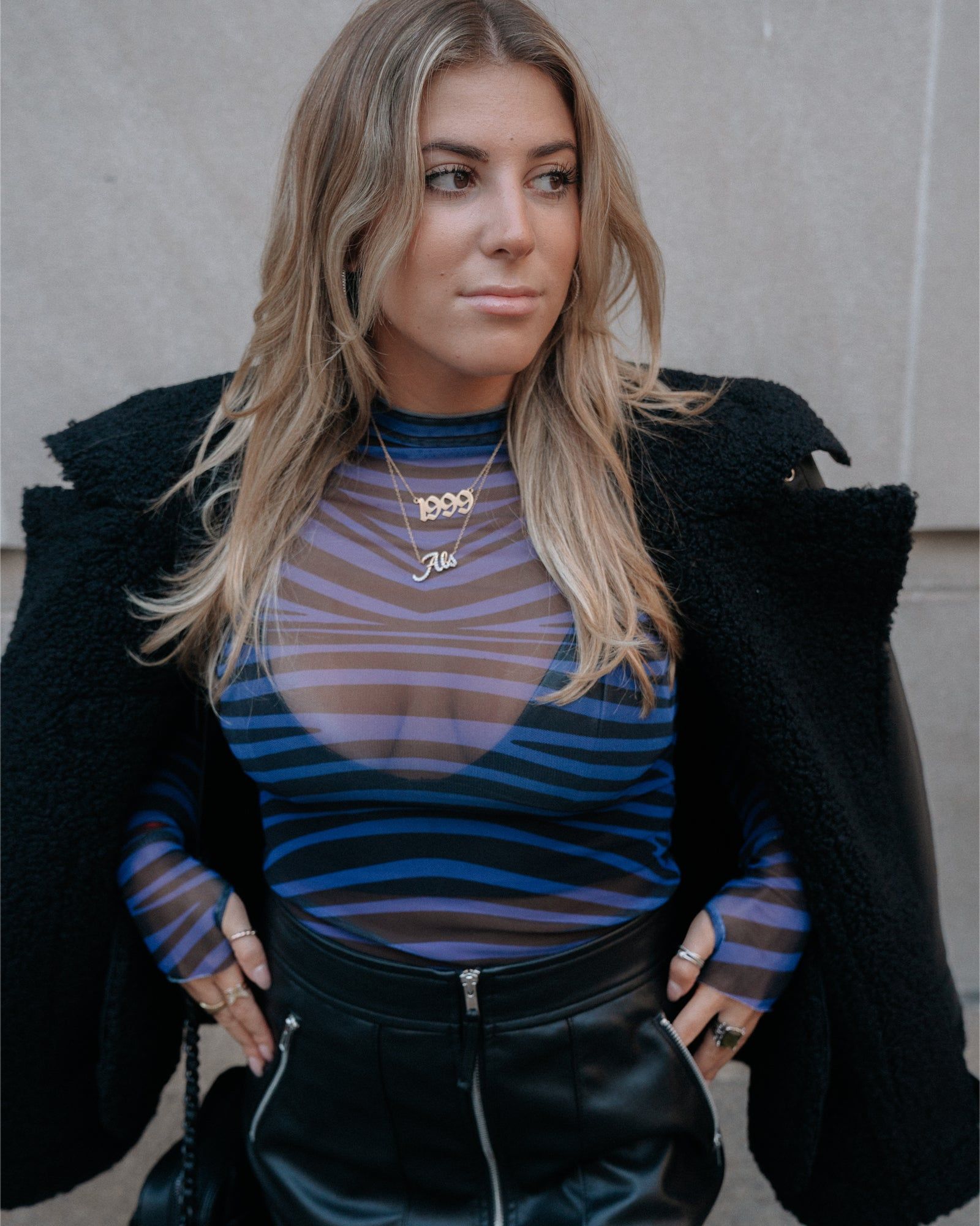 ELIZA TOP BLUE sold by Steve Madden