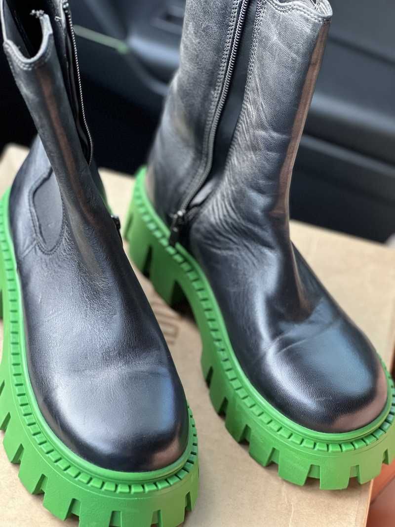 CHARGES BLACK/GREEN - SM REBOOTED sold by Steve Madden product image thumbnail 2