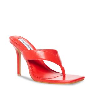 SHOWCASE RED - SM REBOOTED sold by Steve Madden