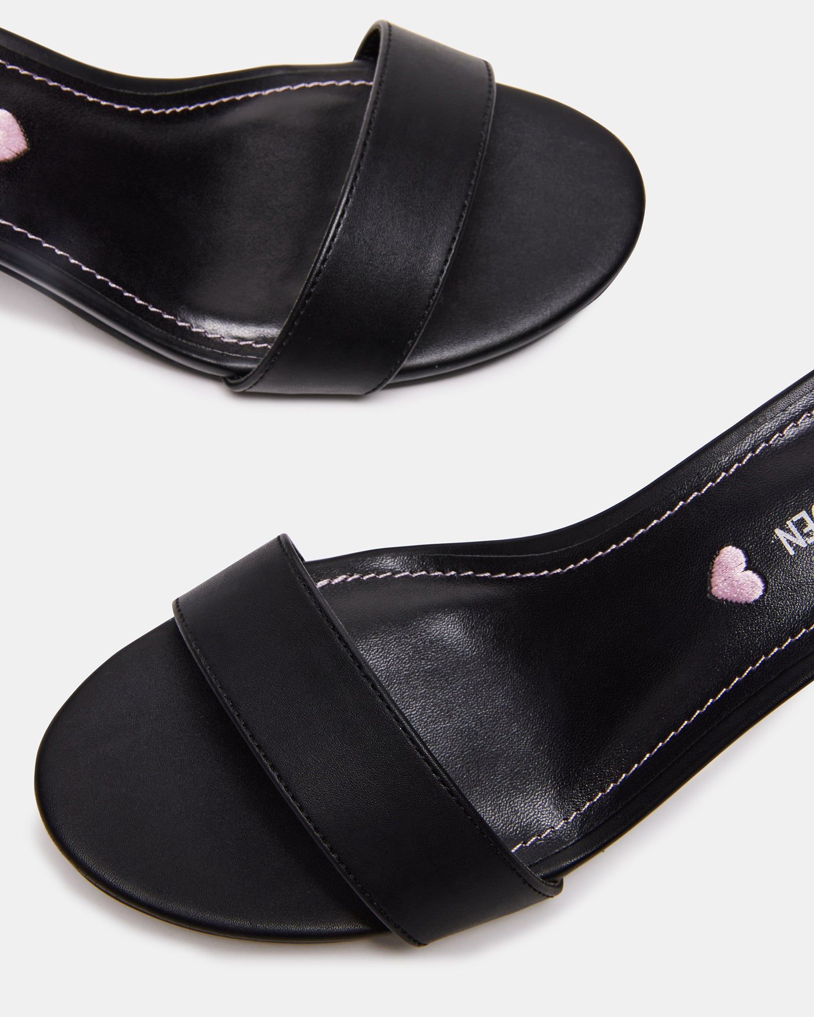 KIDS' CARRSON BLACK SMOOTH sold by Steve Madden product image thumbnail 4