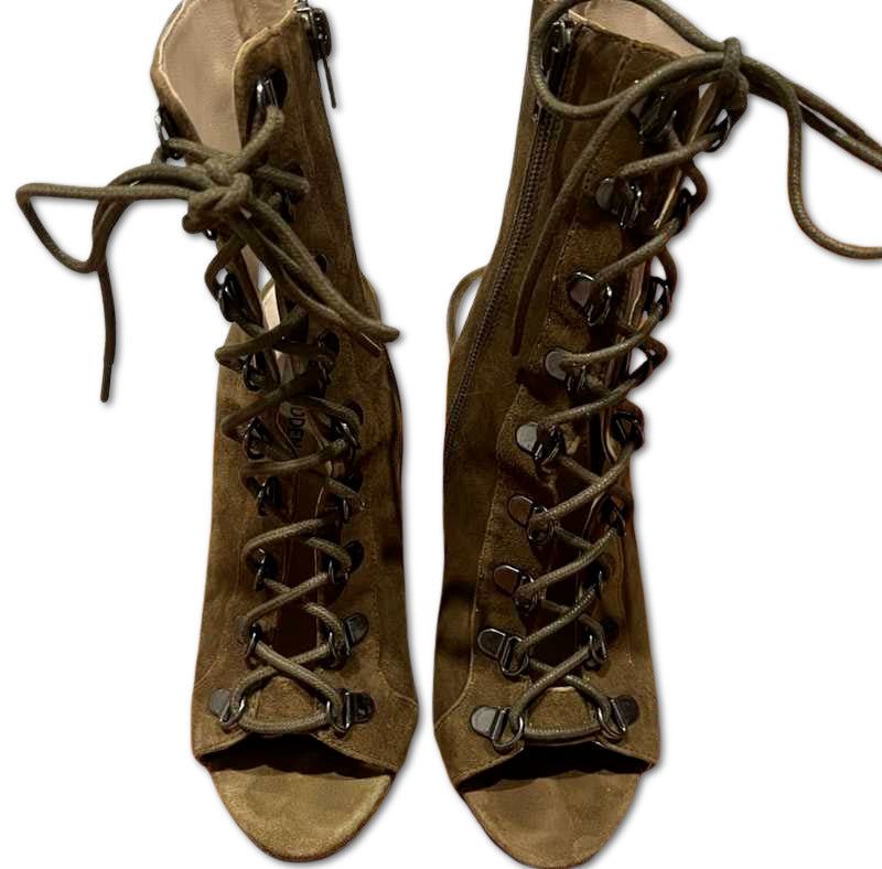 KENNEE - SM REBOOTED sold by Steve Madden