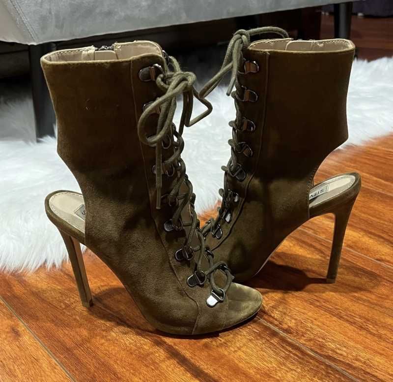 KENNEE - SM REBOOTED sold by Steve Madden product image thumbnail 2