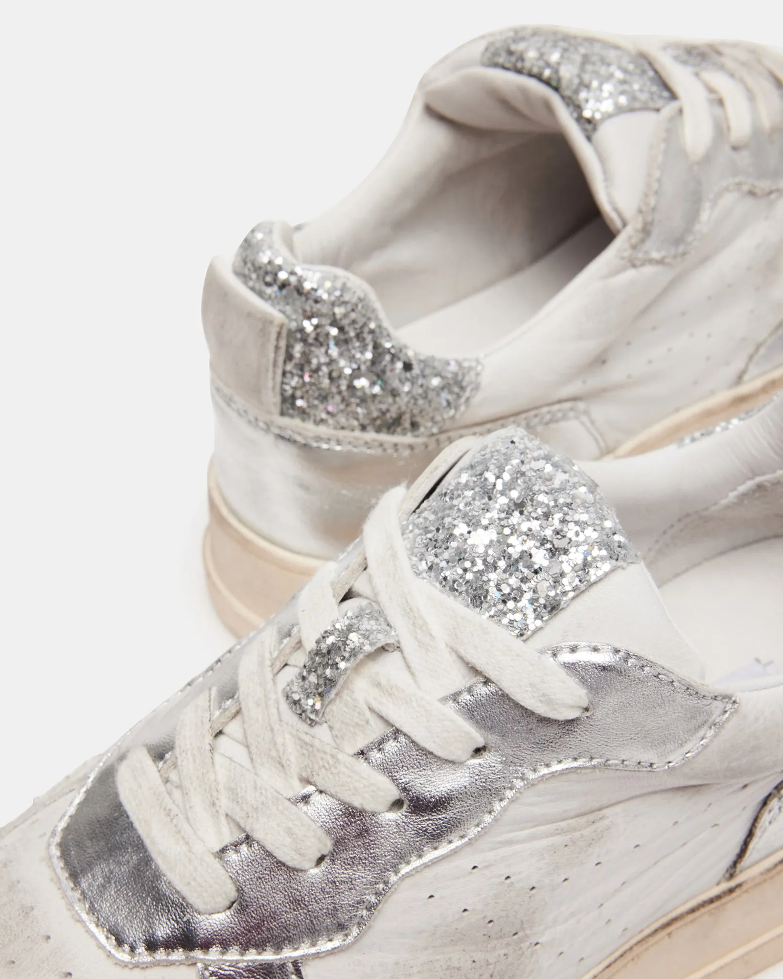 MEDAL SILVER sold by Steve Madden product image thumbnail 3