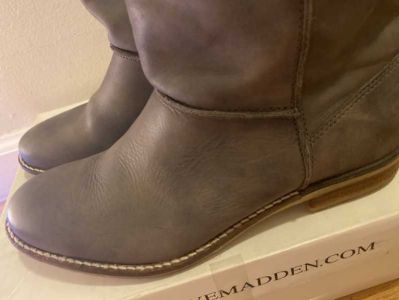 ALINDA LEATHER ANKLE BOOTS - SM REBOOTED sold by Steve Madden