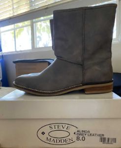 ALINDA LEATHER ANKLE BOOTS - SM REBOOTED sold by Steve Madden