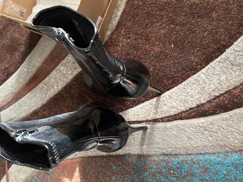 ELETTRA BLACK PATENT - SM REBOOTED sold by Steve Madden product image thumbnail 2