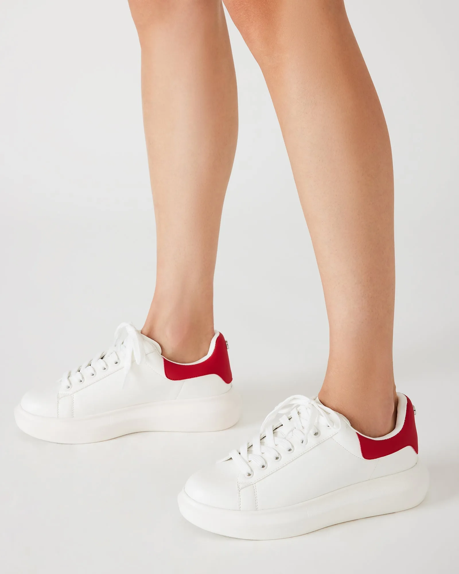 GASP RED/WHITE - SM REBOOTED sold by Steve Madden product image thumbnail 2