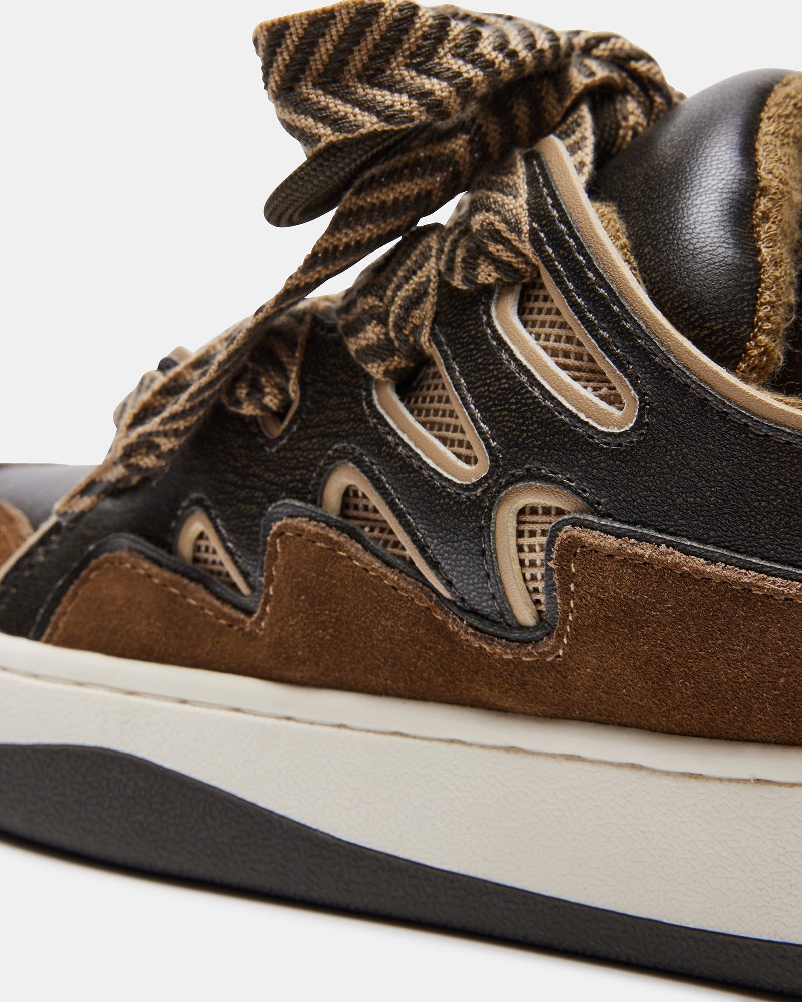 ROARING BROWN DISTRESSED - SM REBOOTED sold by Steve Madden product image thumbnail 4