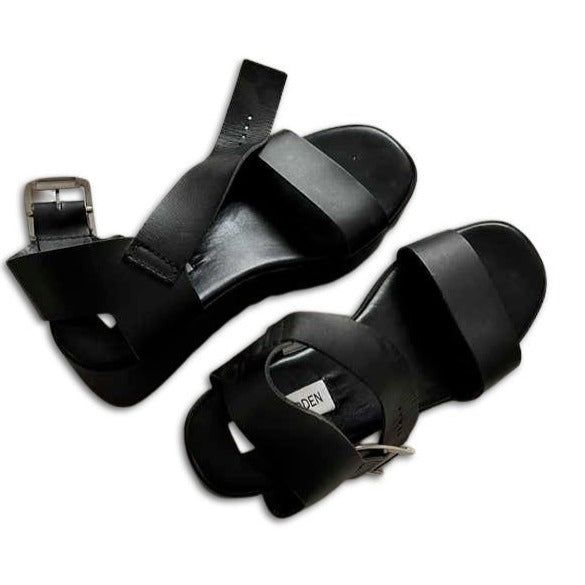 PLATFORM SANDALS IN BLACK - SM REBOOTED sold by Steve Madden