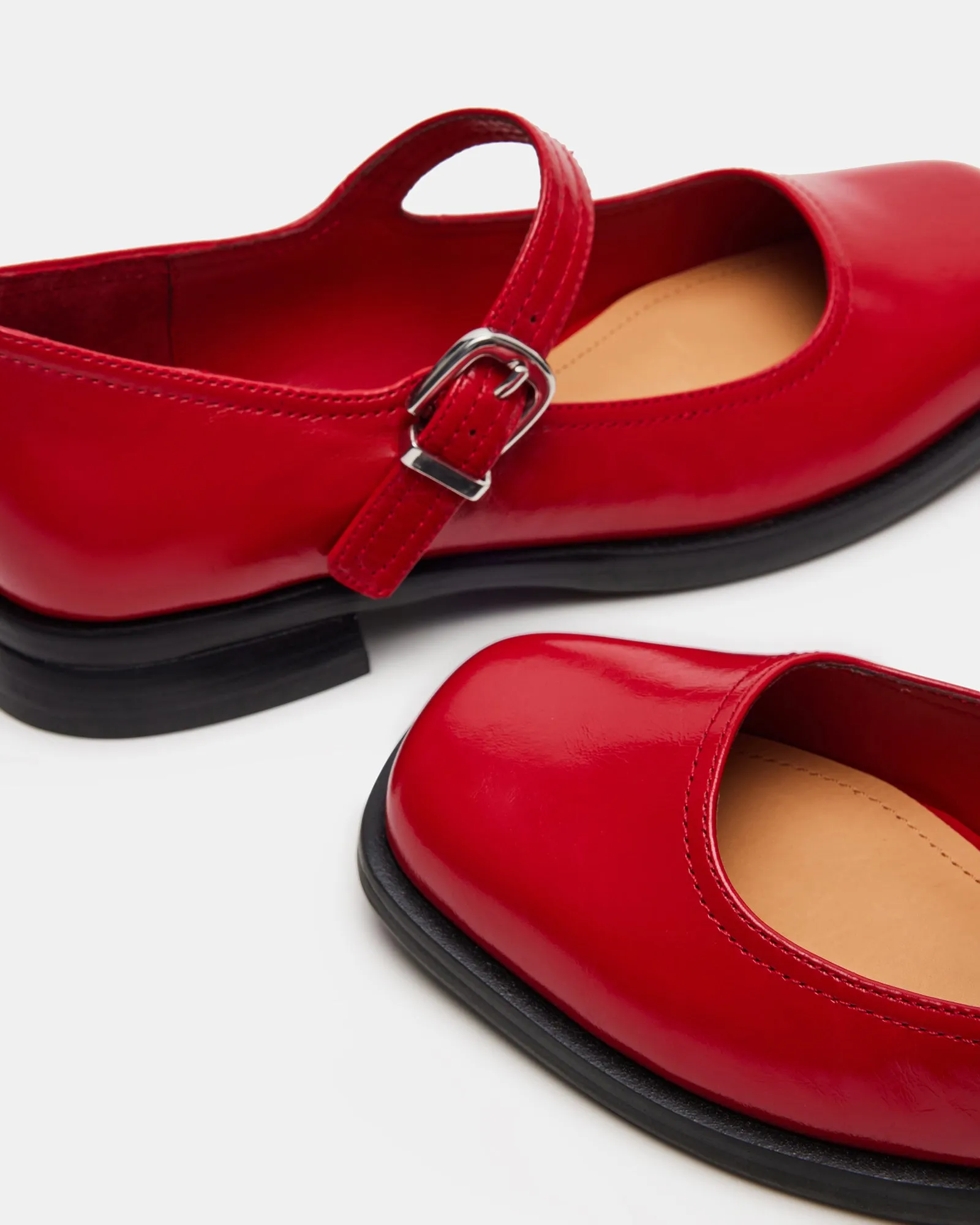 DELANCY RED LEATHER sold by Steve Madden product image thumbnail 3