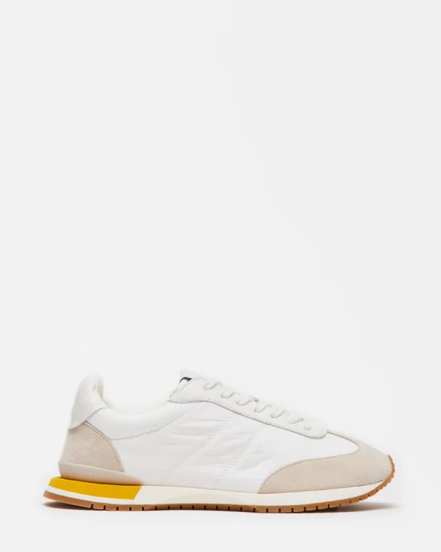 GIAA WHITE MULTI sold by Steve Madden