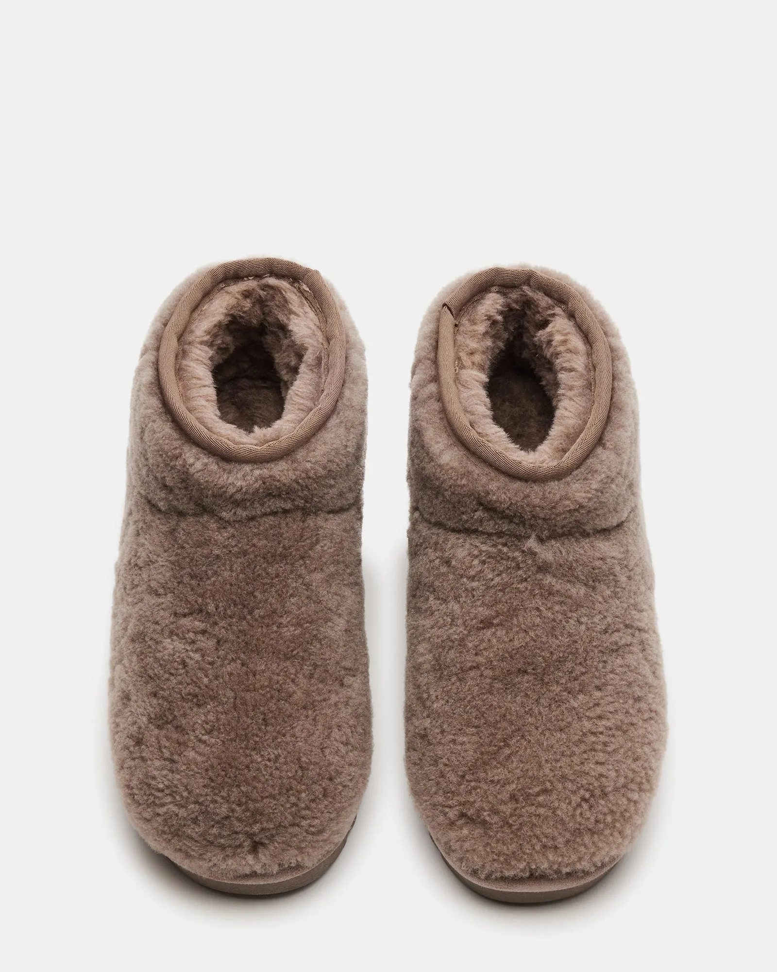 CABIN FAUX SHEARLING GREY sold by Steve Madden product image thumbnail 4