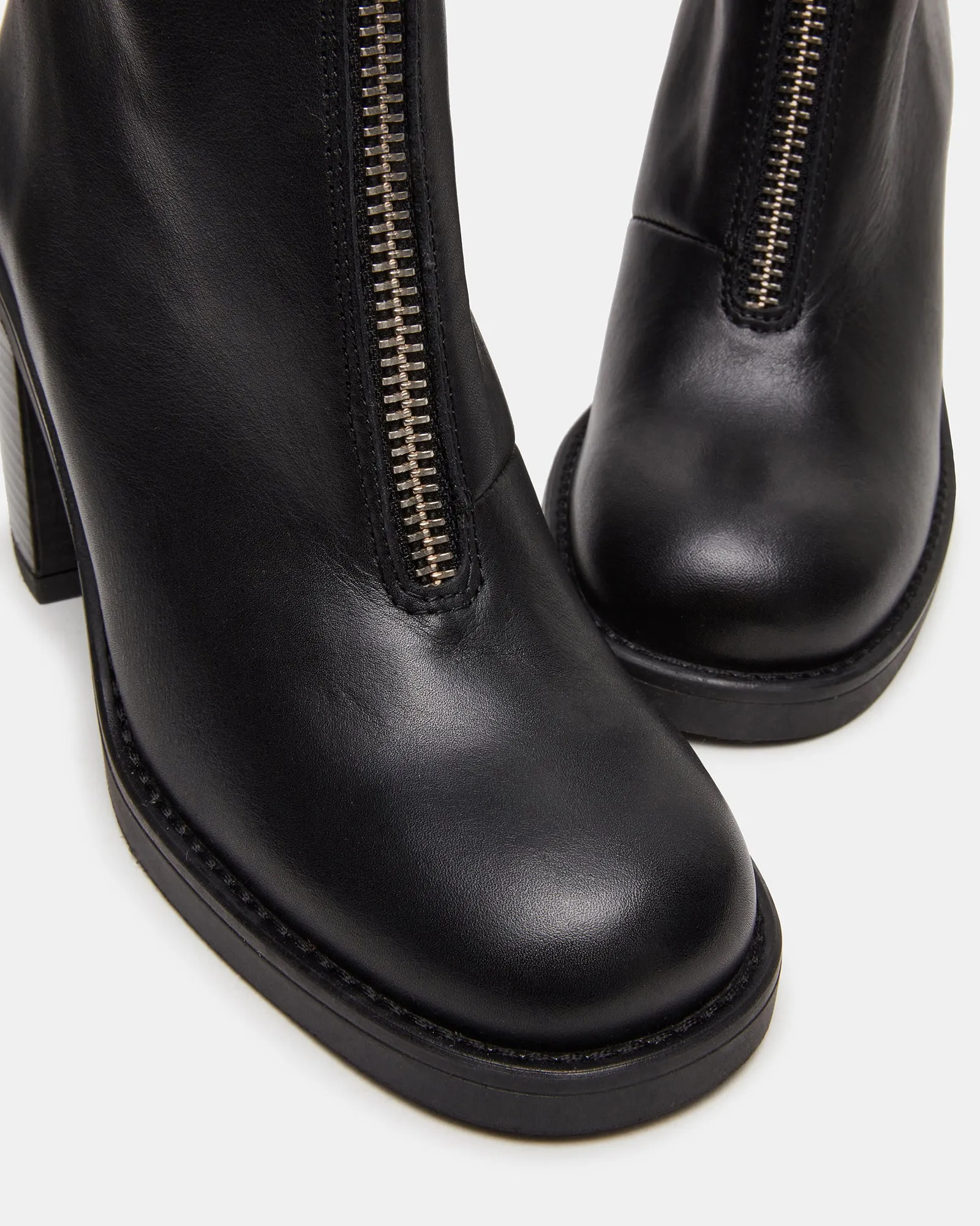 DECLAN BLACK LEATHER sold by Steve Madden product image thumbnail 3