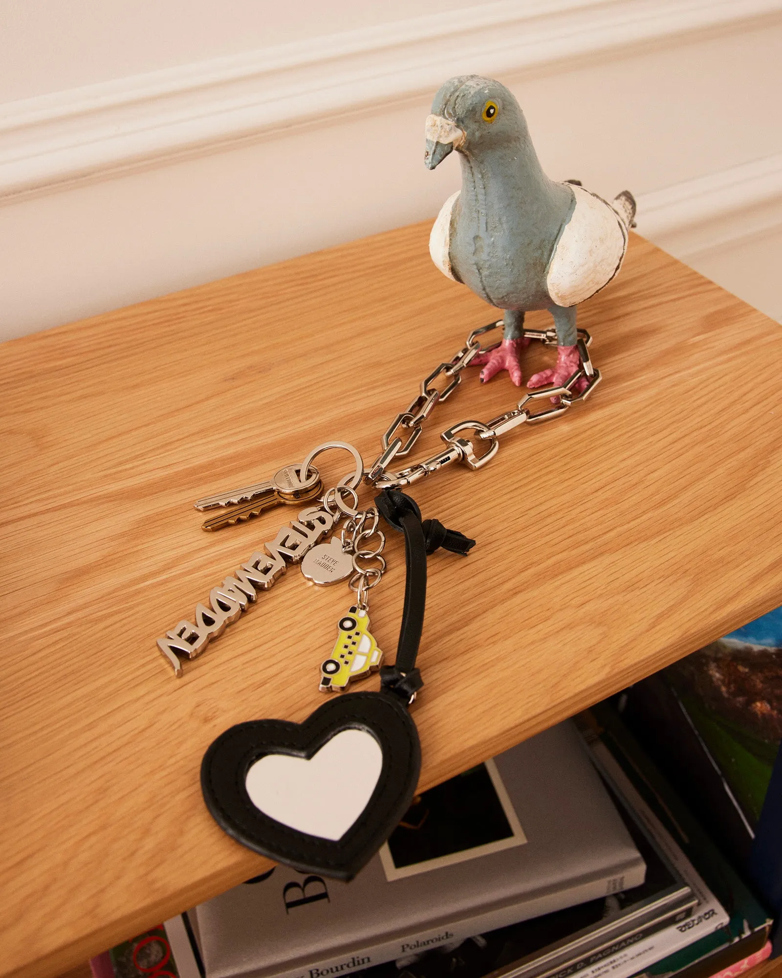 NYC BAG CHARM BLACK sold by Steve Madden product image thumbnail 5