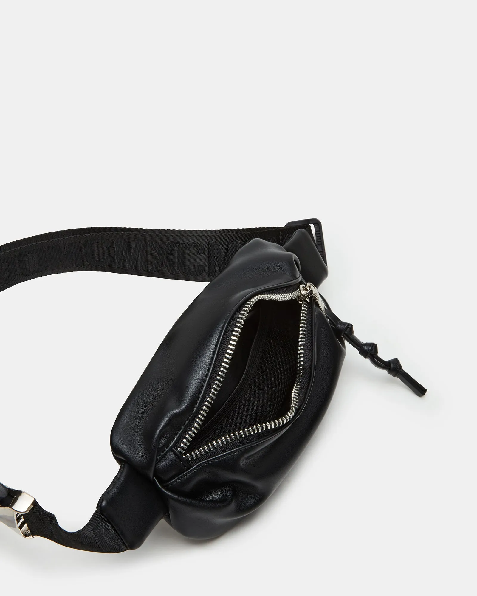 PLEATED BAGUETTE BELT BAG BLACK sold by Steve Madden product image thumbnail 5