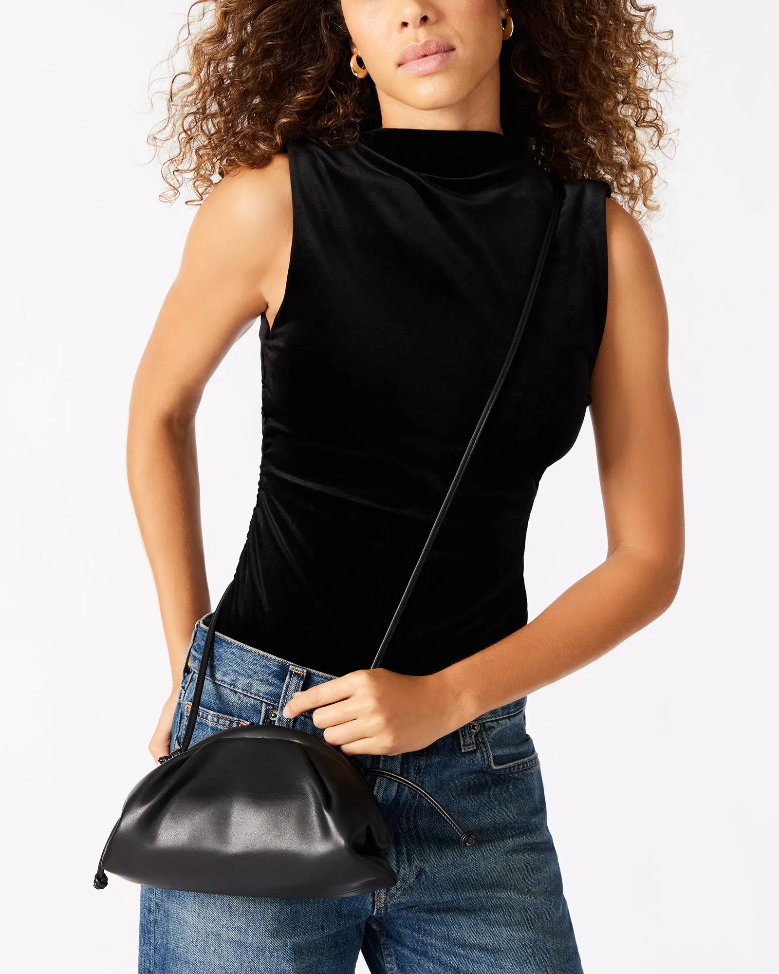 HAILEE BAG BLACK sold by Steve Madden product image thumbnail 2