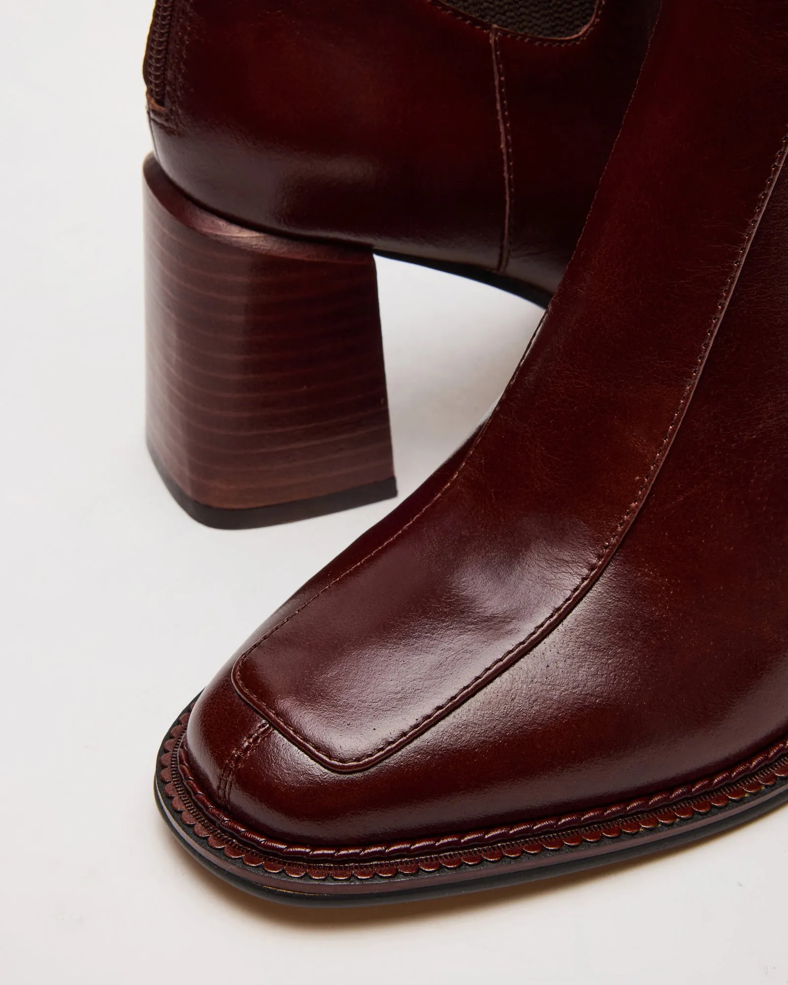 DOWNTOWN BROWN LEATHER sold by Steve Madden product image thumbnail 3