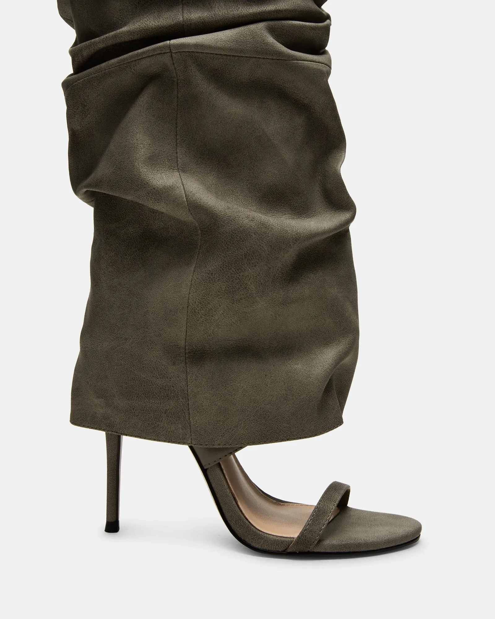 RAVINE GREY DISTRESSED sold by Steve Madden product image thumbnail 3