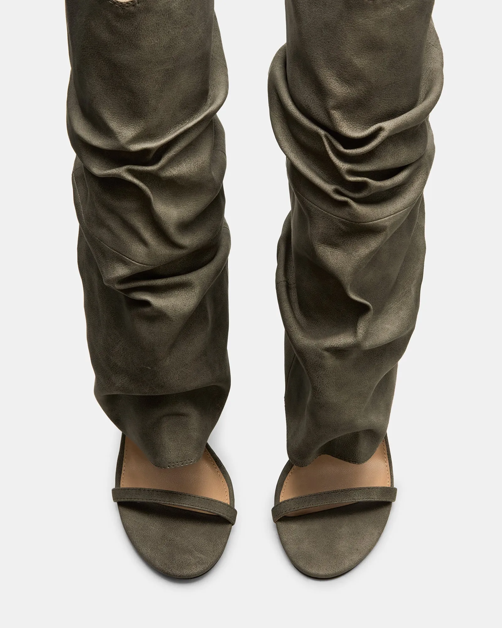 RAVINE GREY DISTRESSED sold by Steve Madden product image thumbnail 4