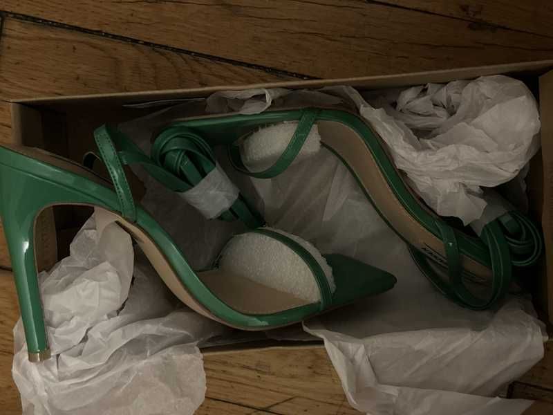 UPLIFT GREEN - SM REBOOTED sold by Steve Madden product image thumbnail 3