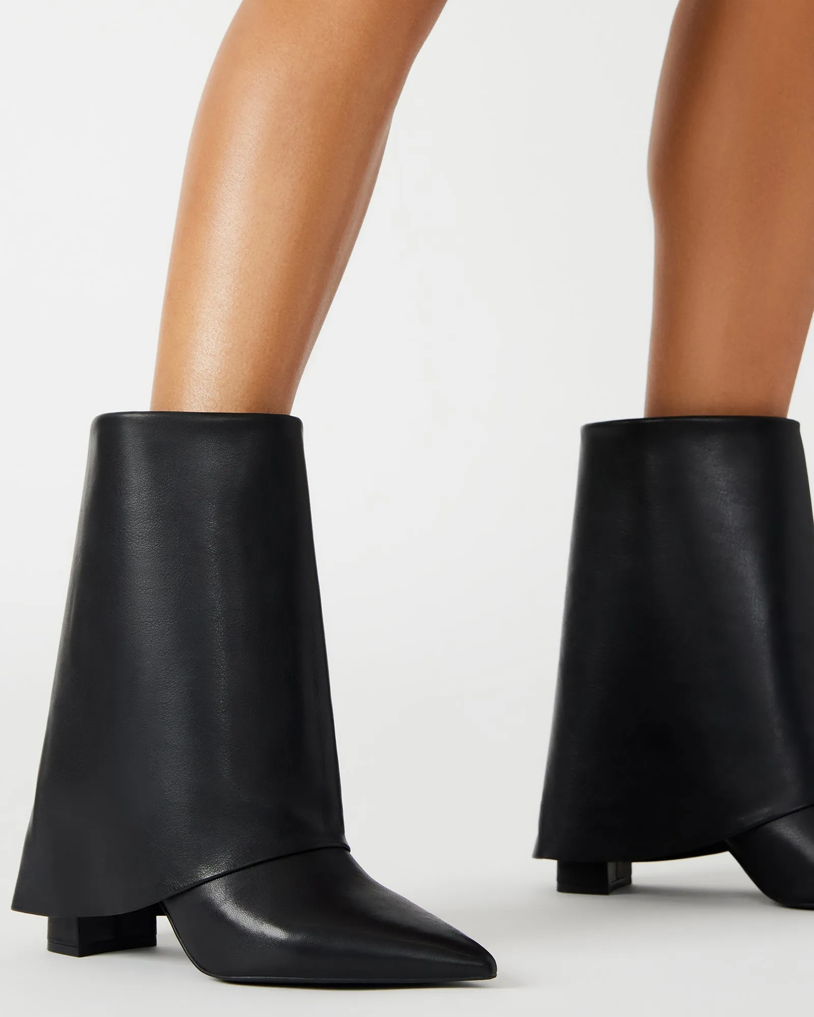 FALLON BLACK LEATHER - SM REBOOTED sold by Steve Madden product image thumbnail 2