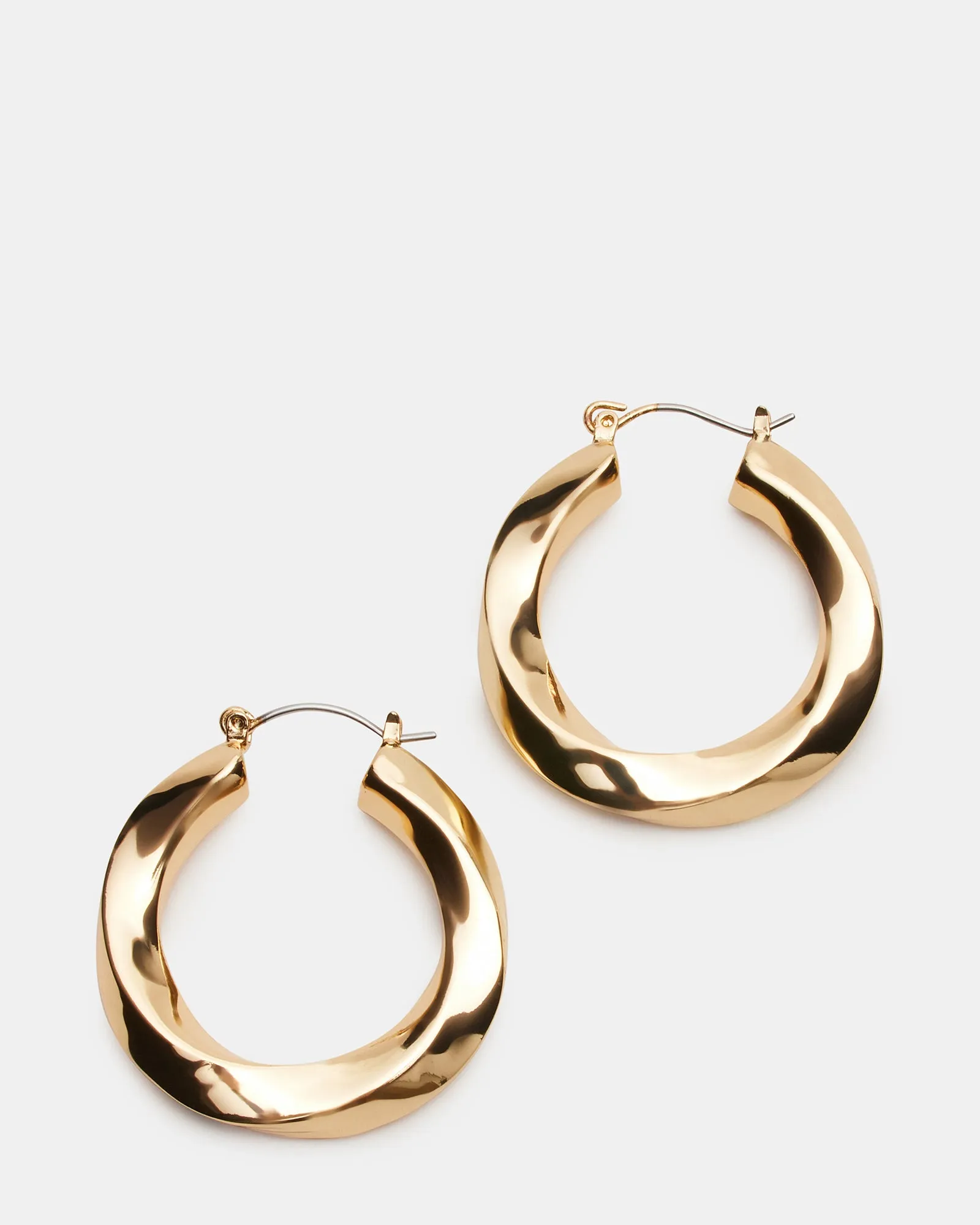 MEDIUM TWISTED HOOPS GOLD sold by Steve Madden