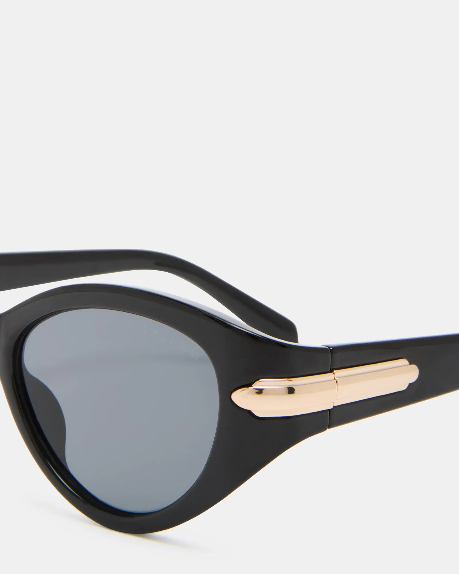 DEVONY SUNGLASSES BLACK sold by Steve Madden product image thumbnail 2