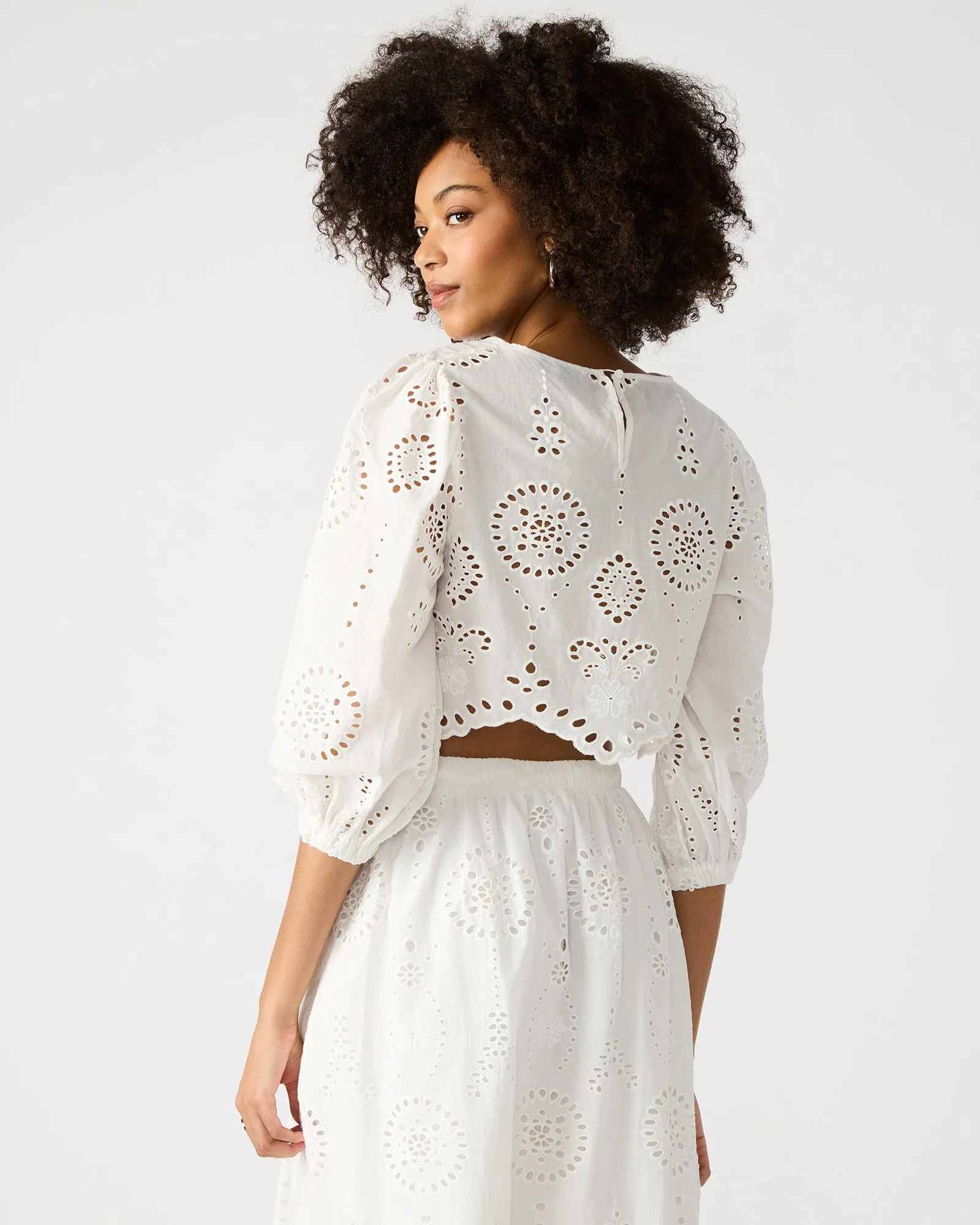 MEERA TOP WHITE sold by Steve Madden product image thumbnail 4