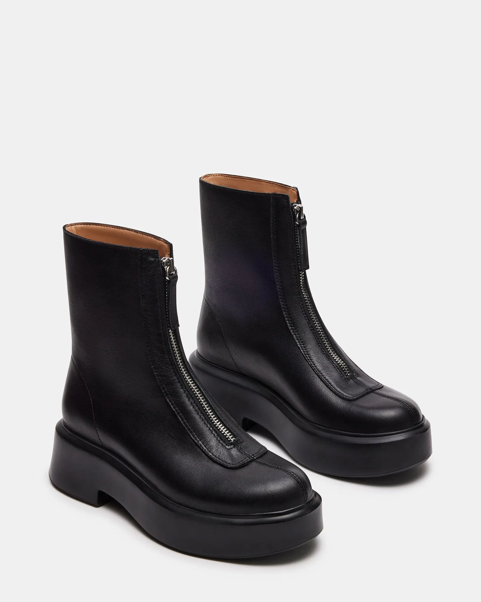 JONES BLACK LEATHER - BLACK LEATHER / 7 / 17 - SM REBOOTED sold by Steve Madden product image thumbnail 3