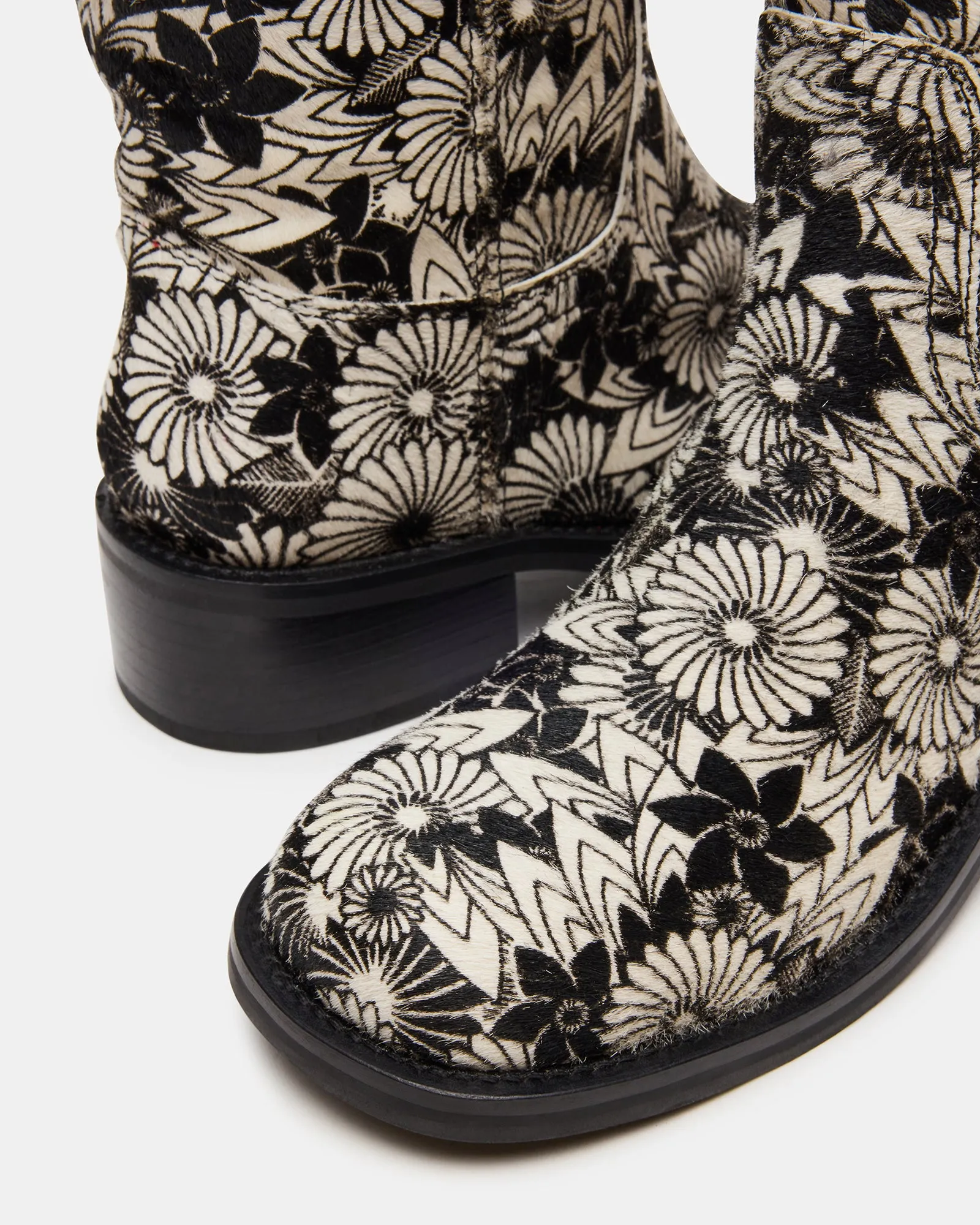 RIGGS BLACK MULTI sold by Steve Madden product image thumbnail 3