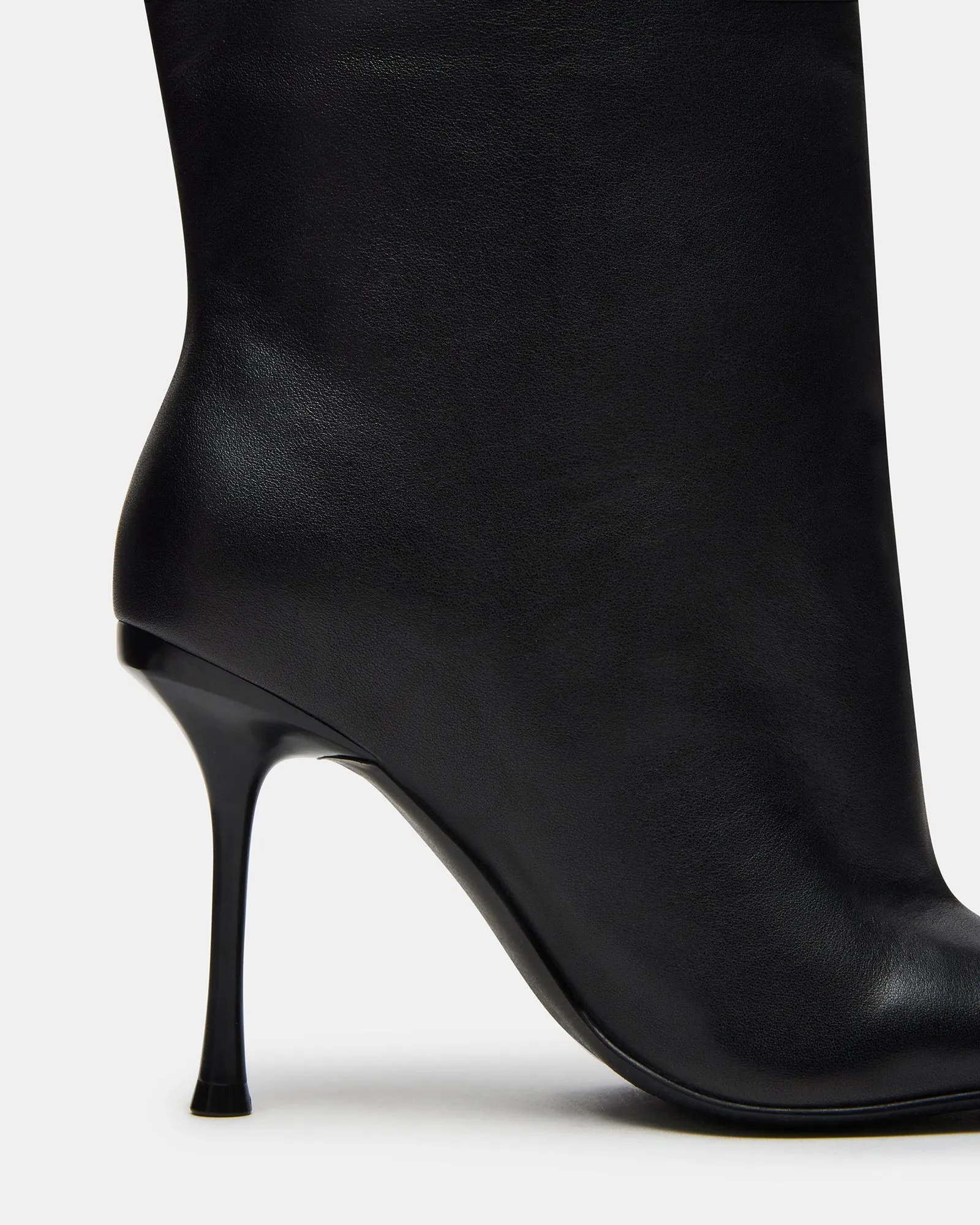 ALLURING BLACK sold by Steve Madden product image thumbnail 3