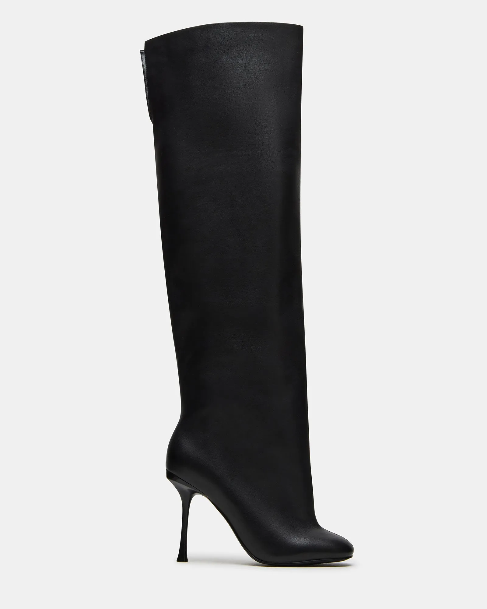 ALLURING BLACK sold by Steve Madden
