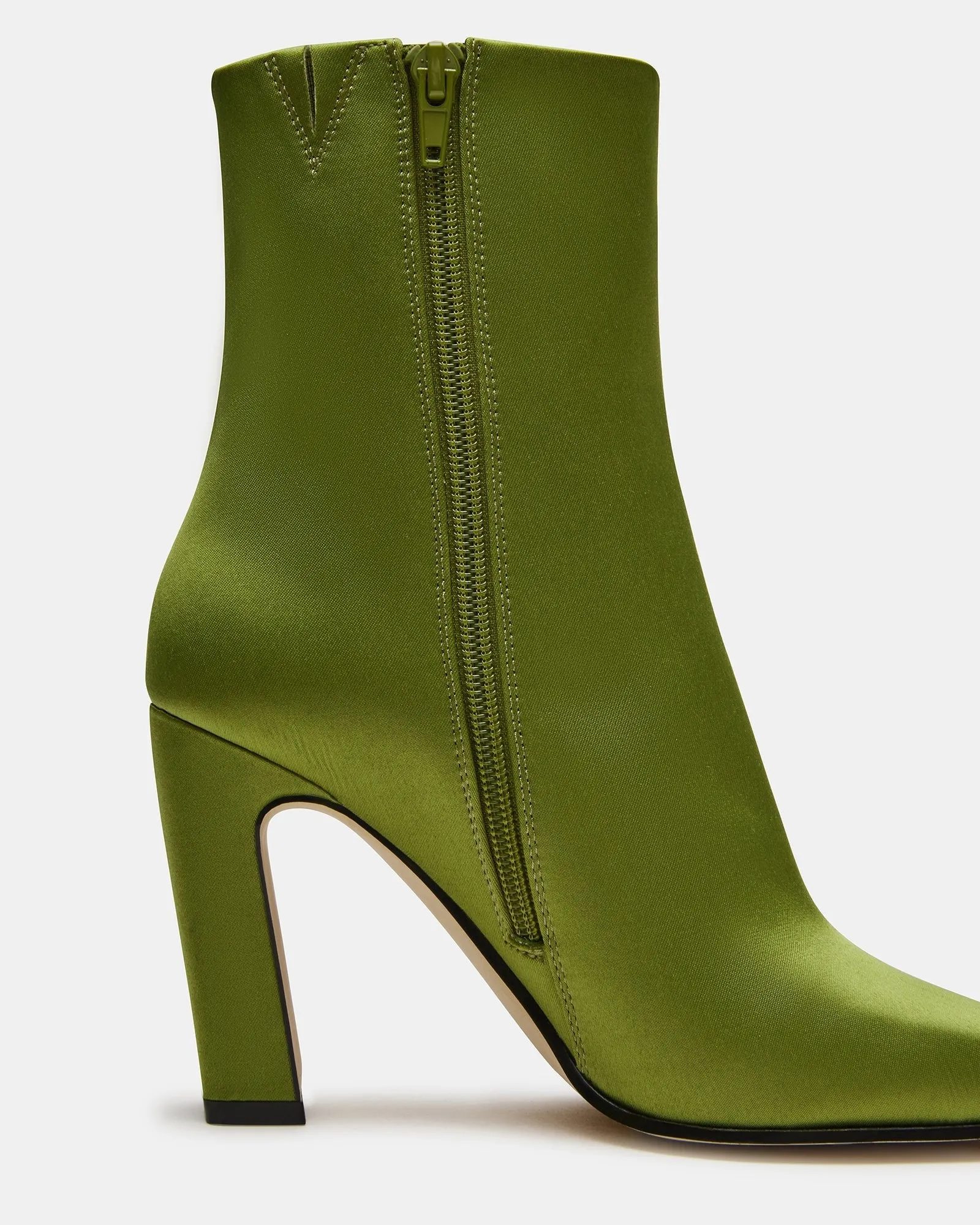 LIZABELLE GREEN - SM REBOOTED sold by Steve Madden product image thumbnail 3