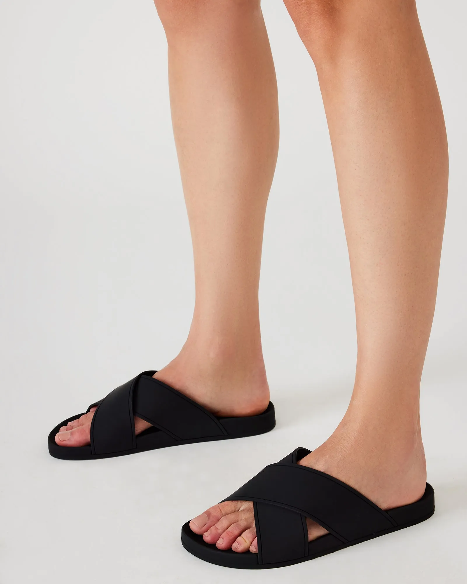 KATELYN BLACK - SM REBOOTED sold by Steve Madden product image thumbnail 2