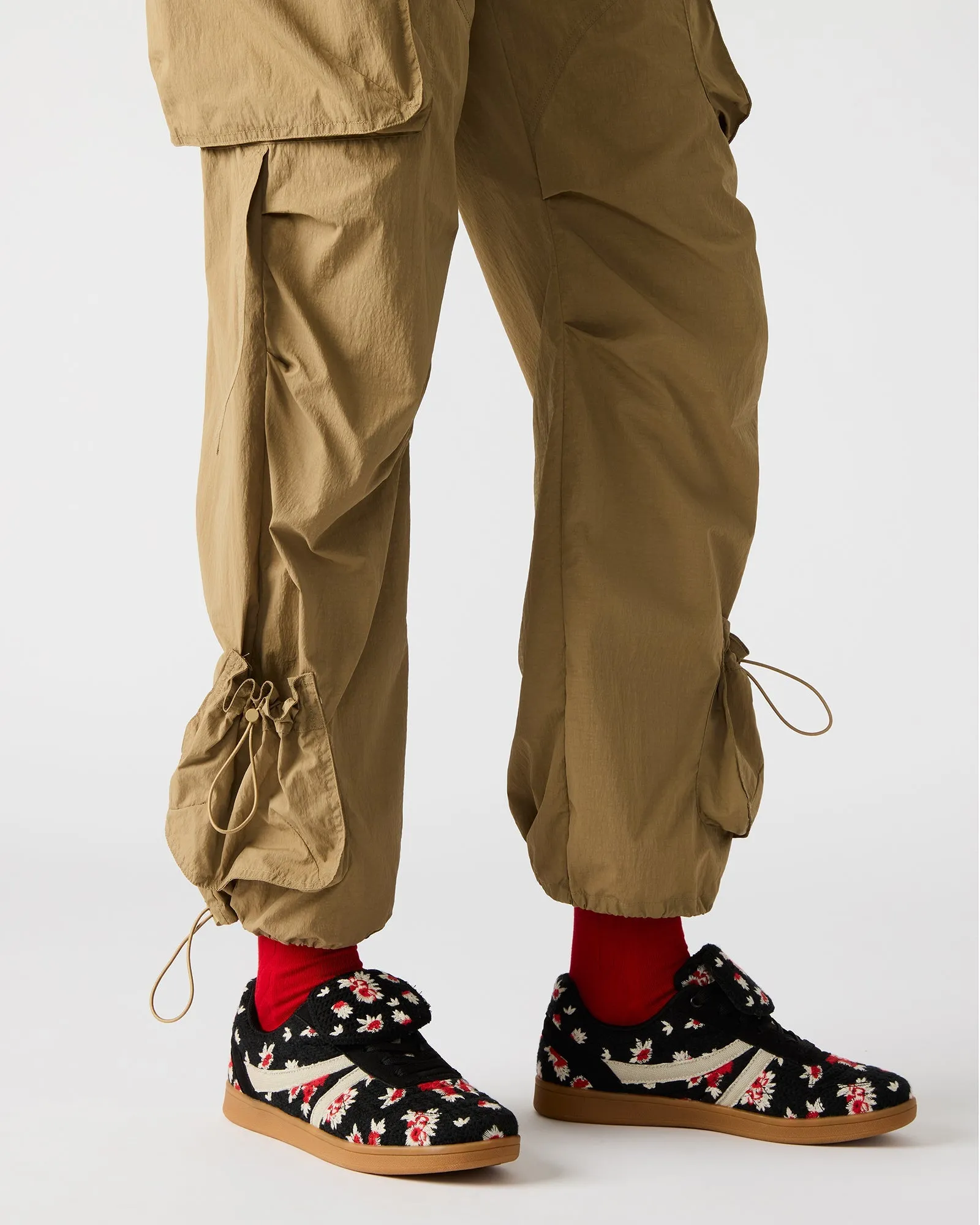 MADRID FLORAL MULTI - SM REBOOTED sold by Steve Madden product image thumbnail 2