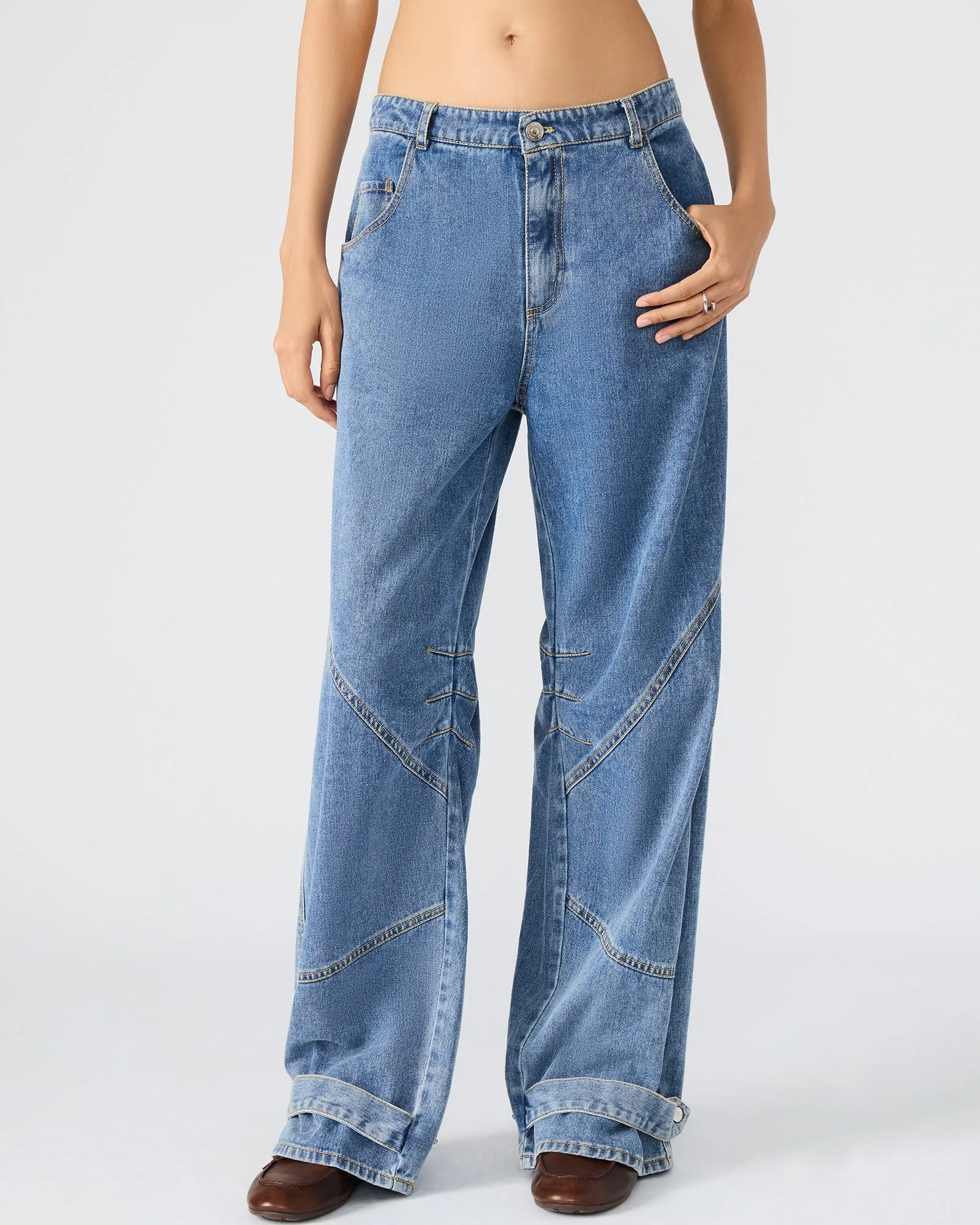 TRE JEAN FOREVER BLUE sold by Steve Madden product image thumbnail 2