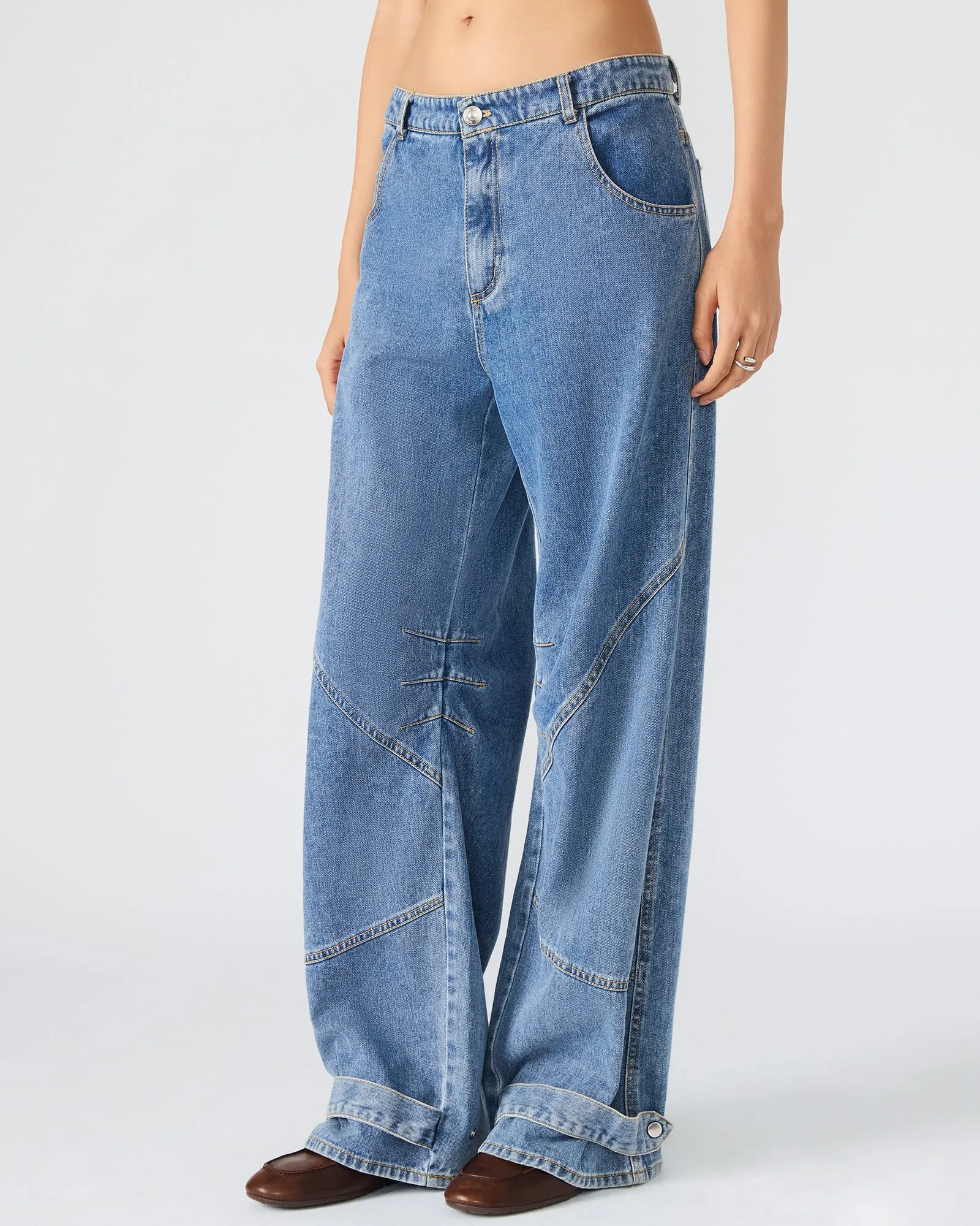 TRE JEAN FOREVER BLUE sold by Steve Madden product image thumbnail 3