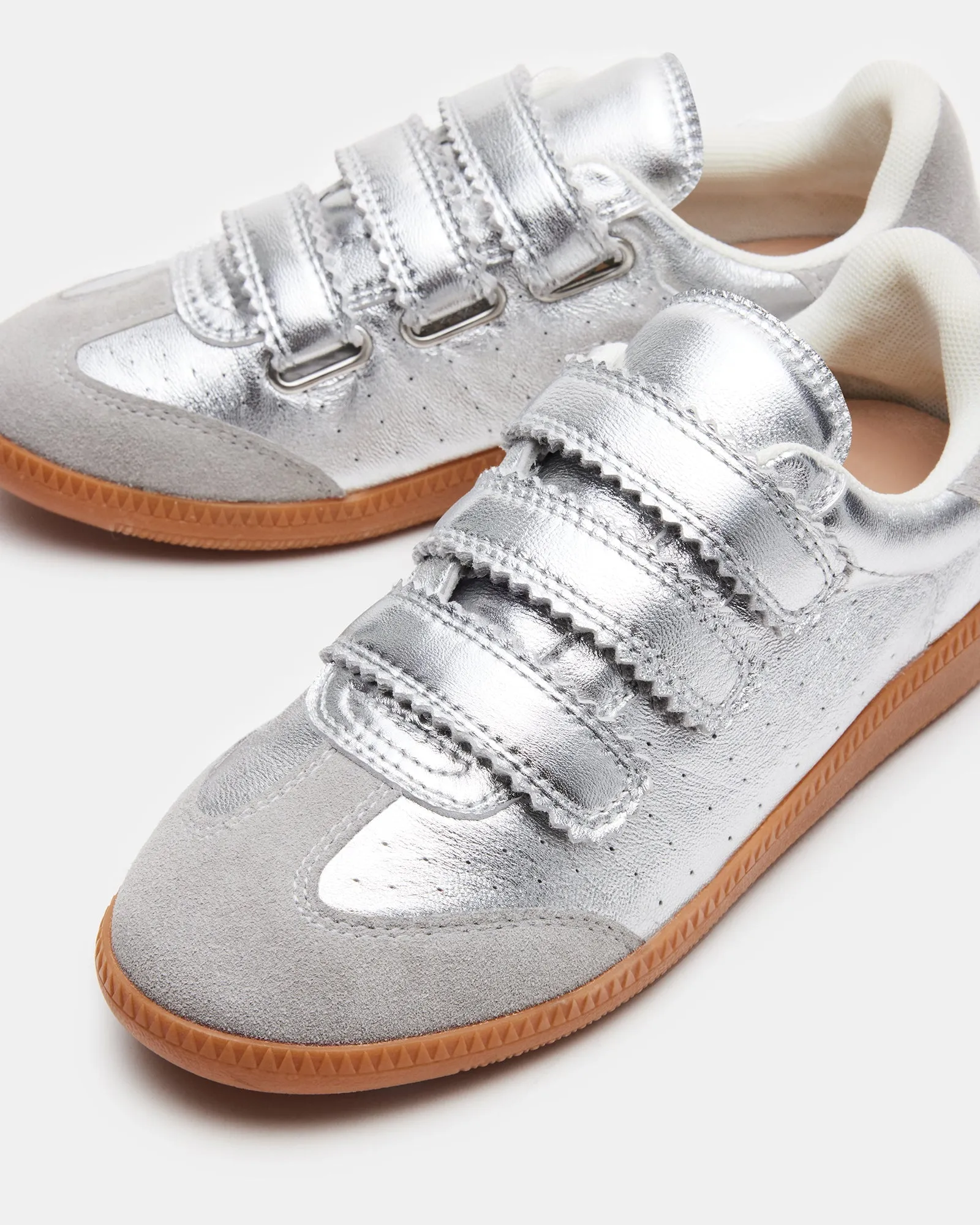 MOMENTUM SILVER - SM REBOOTED sold by Steve Madden product image thumbnail 4