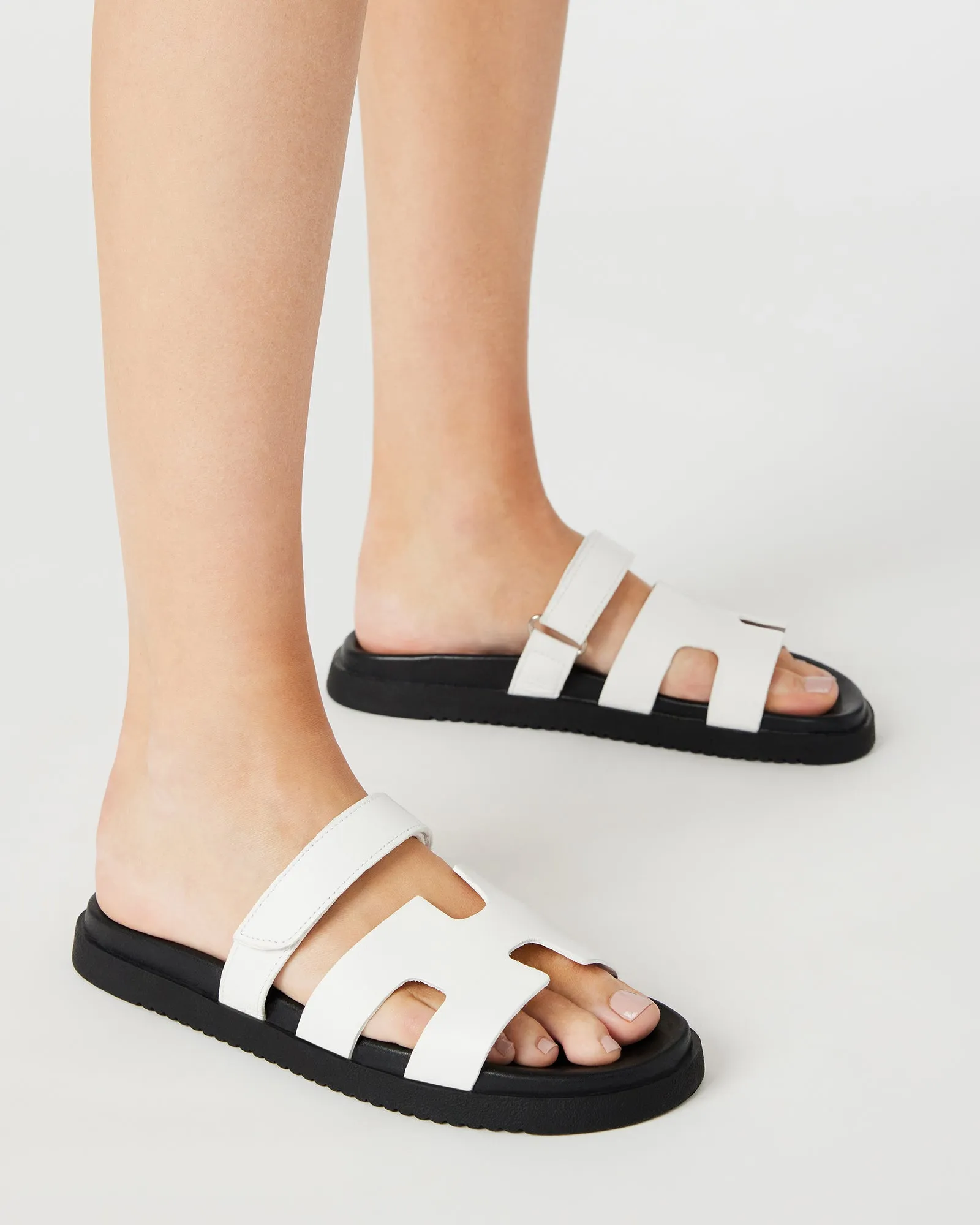 MAYVEN WHITE/BLACK - SM REBOOTED sold by Steve Madden product image thumbnail 2