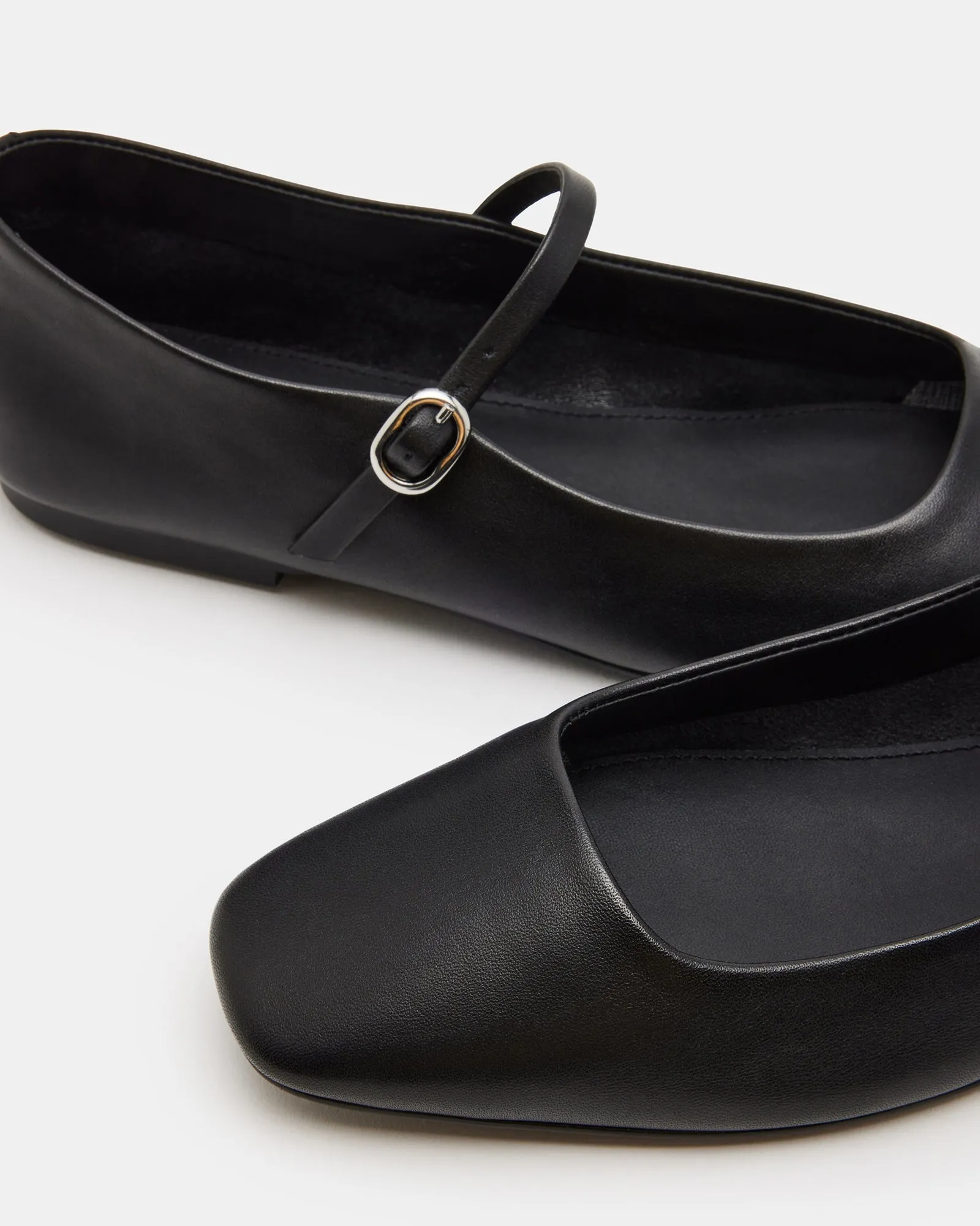 MAPLE BLACK LEATHER - SM REBOOTED sold by Steve Madden product image thumbnail 4