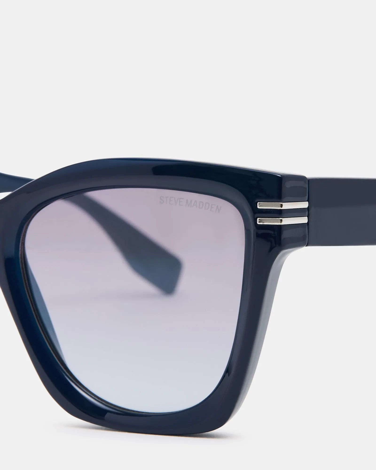 TAISIA SUNGLASSES NAVY sold by Steve Madden product image thumbnail 2