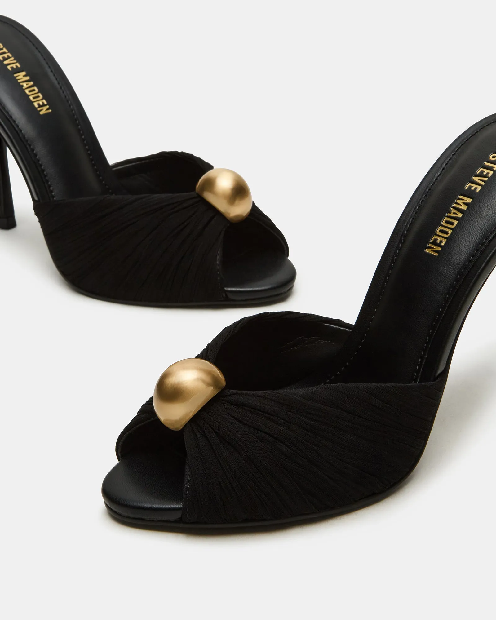 PRIYA BLACK/GOLD sold by Steve Madden product image thumbnail 3