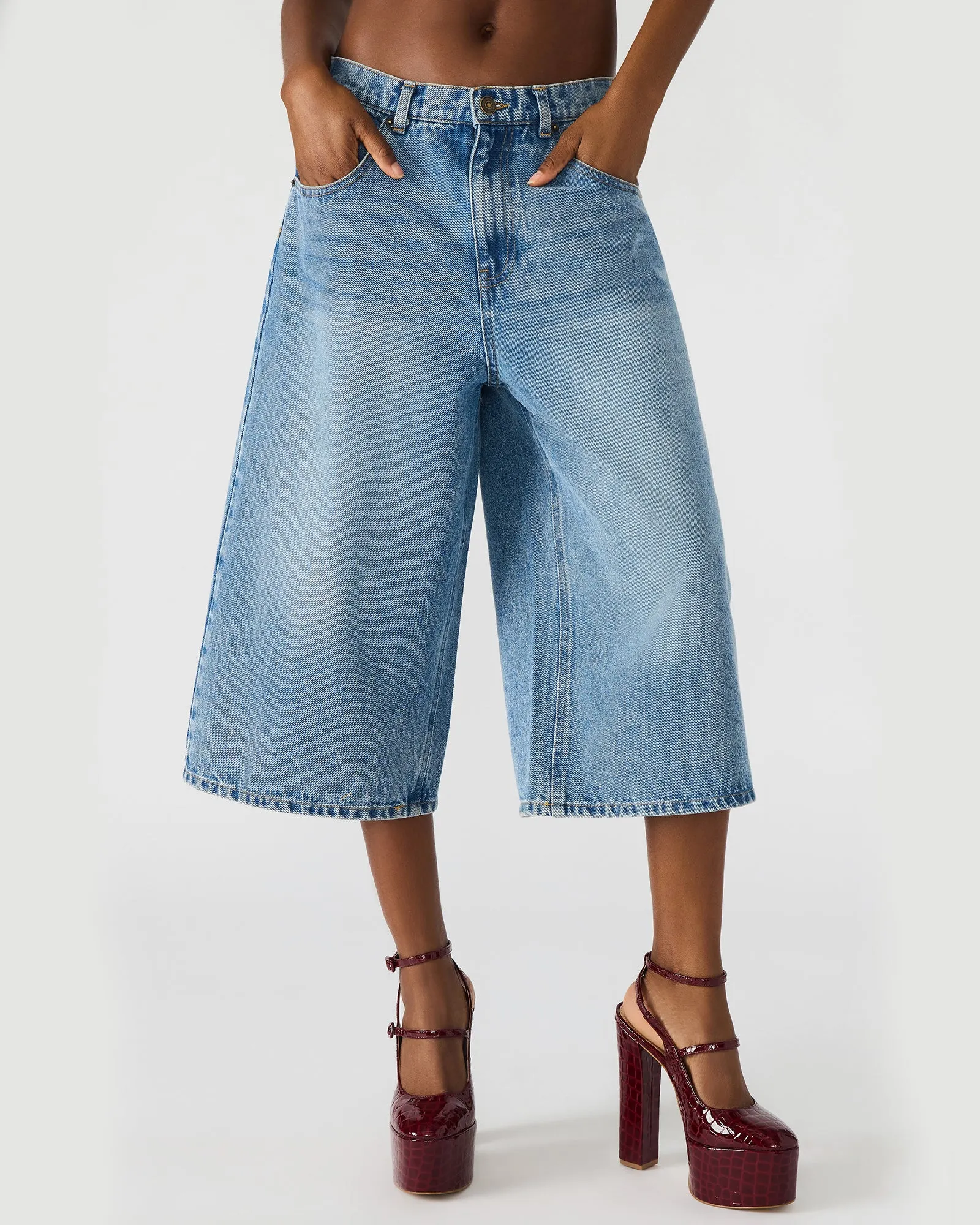 BREA SHORT FOREVER BLUE sold by Steve Madden product image thumbnail 2