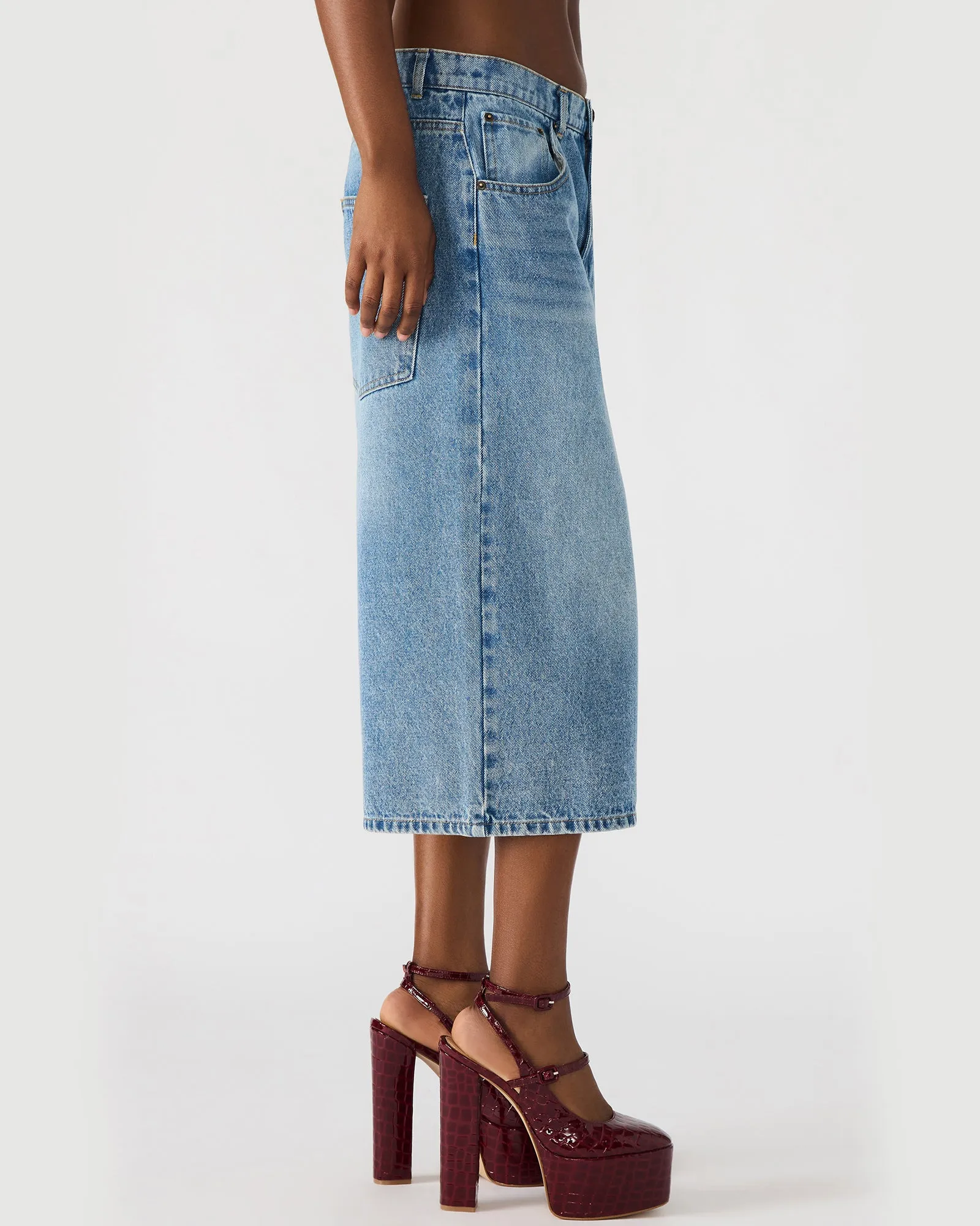 BREA SHORT FOREVER BLUE sold by Steve Madden product image thumbnail 3