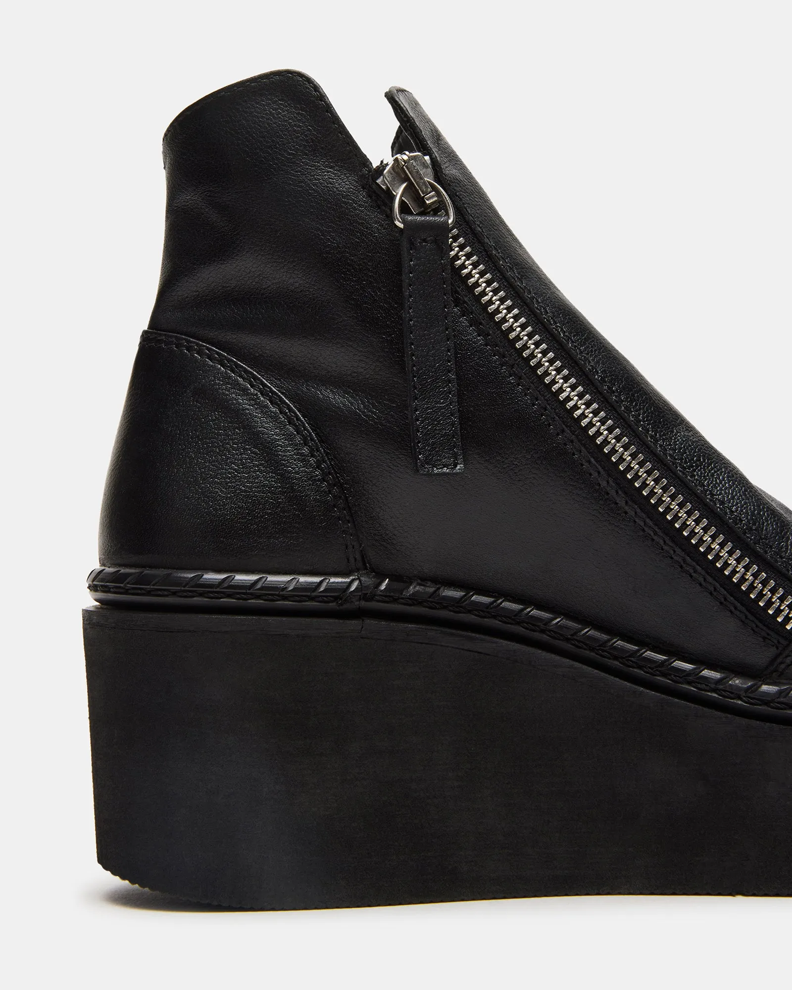 DRIFT BLACK LEATHER sold by Steve Madden product image thumbnail 3
