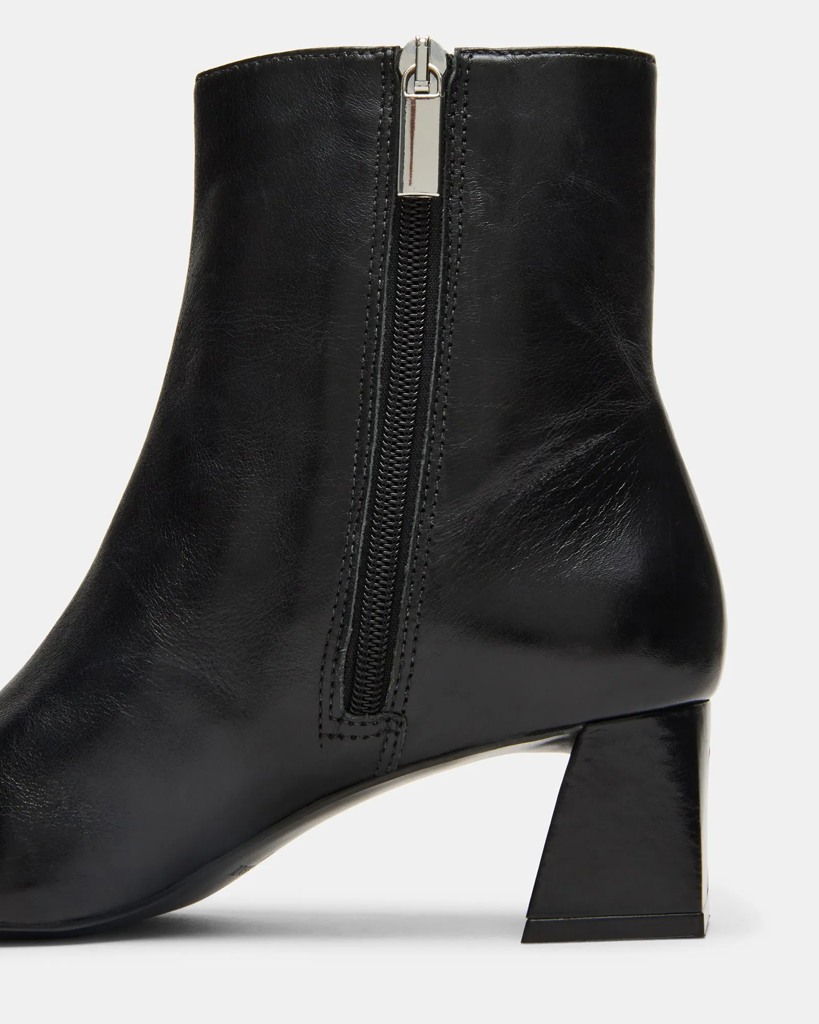 ASHLI BLACK LEATHER sold by Steve Madden product image thumbnail 3