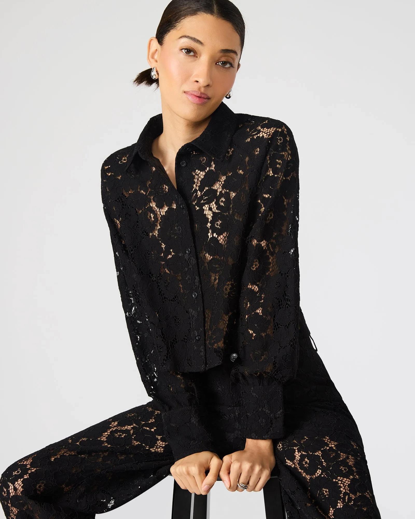 JAIYA LACE TOP BLACK sold by Steve Madden