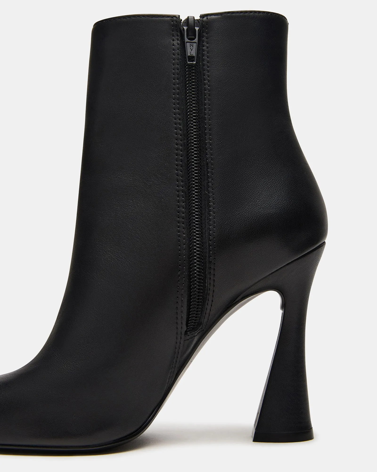 BOLERO BLACK LEATHER sold by Steve Madden product image thumbnail 3